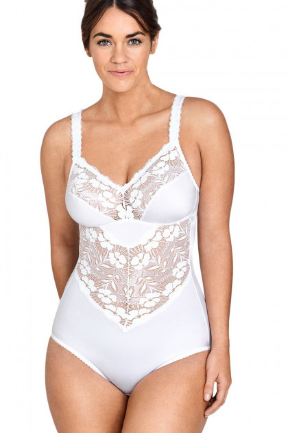 Soft cup non-wired body shaper with lace