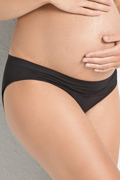 Comfortable, seamless pregnancy slip. Easy to wear, no pressure on the belly