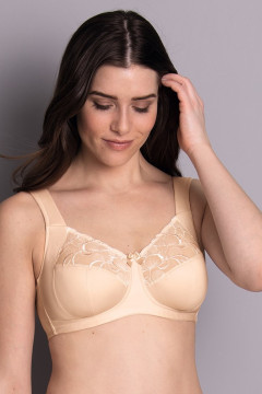 LUCIA - Comfort non-wired soft bra with lace on cups