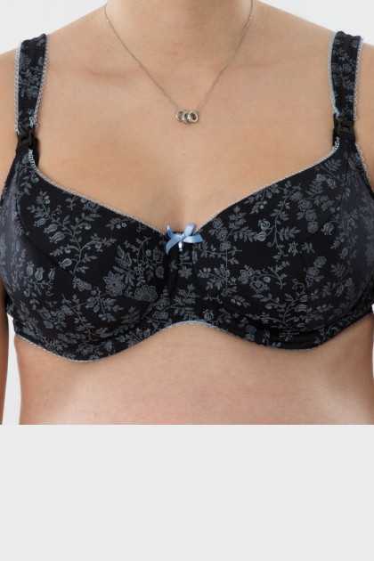 Underwired nursing bra with discreet design