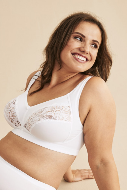 Meadow non-wired soft bra with padded support at the sides