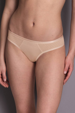 Stylish slip thong with fine and durable tulle on the sides