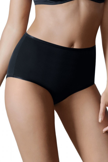 Comfortable slip that hugs the belly and sides. In all sizes