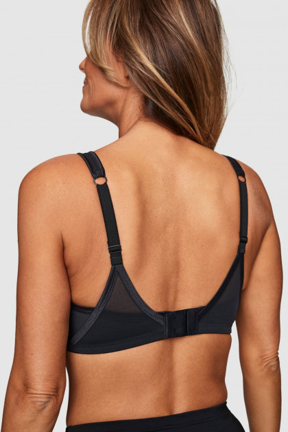 Underwired bra with spacer cups