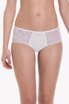 High waist, lace hipster slip with inner lining