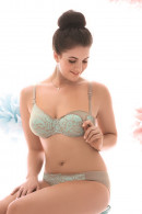 Nursing bra with soft underwire made of fine microfiber. Seamless cups