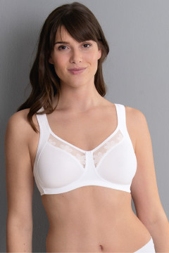 Elegant nonwired bra with preformed cups and tulle on the neckline