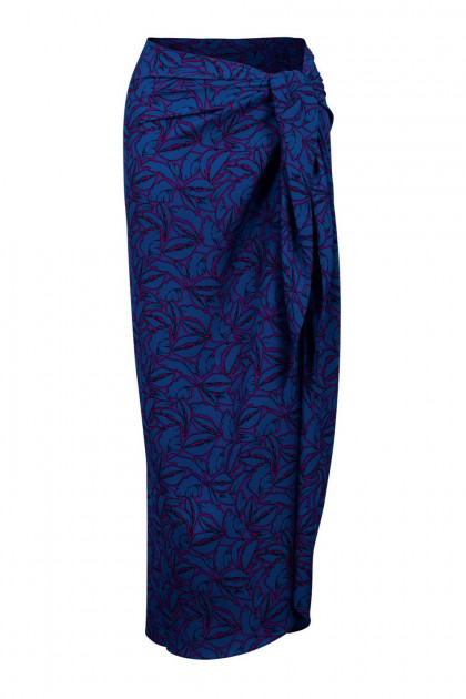 Κομψό παρεό με διακριτικό σχέδιο. Φοριέται με διάφορους τρόπους