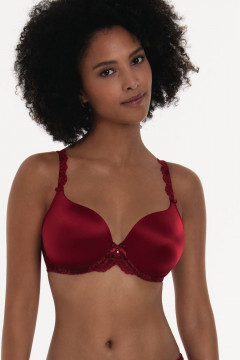 Luxury underwired bra with moulded cups