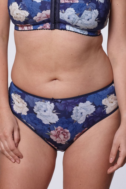 Cotton, elastic slip that does not press the buttocks