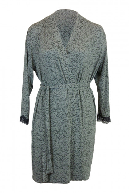 Light animal print robe
