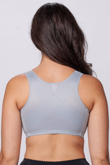Non-wired front-closing bra with lace for women with larger bust