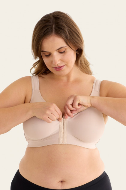Clean curves non-wired front fastening soft bra