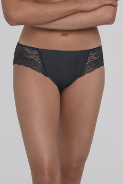 Soft microfiber high waist slip with lace on the sides