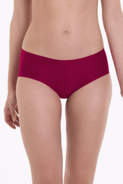 Hipster slip without seams made of soft elastic fabric