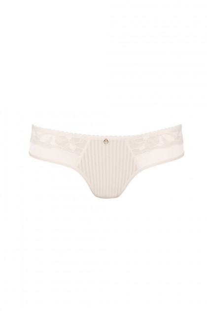 Κομψό thong  με παρτό κόψιμο στο πίσω μέρος