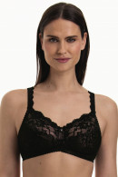 Luxurious and feminine non-wired mastectomy bra