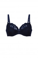 Underwired bra in a floral design made of soft stretch lace