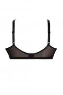 Specialist non-wired bra with moulded cups