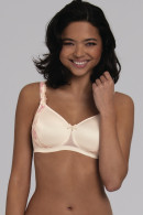 Specialist non-wired bra with moulded cups