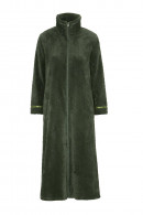 Long robe with zipper and pockets made of warm fleece fabric