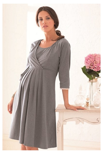 Cotton nightdress for pregnancy and nursing with a wide opening