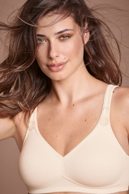 Ελαφρύ σουτιέν χωρίς μπανέλες με διπλό ύφασμα χωρίς ραφές σε ζακάρ σχέδιο