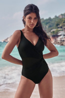 Κομψό ολόσωμο μαγιό χωρίς μπανέλες από ΄ύφασμα ανθεκτικό σε ντραπέ σχέδιο με τούλι