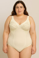 Functional nonwired body, reinforced at the front