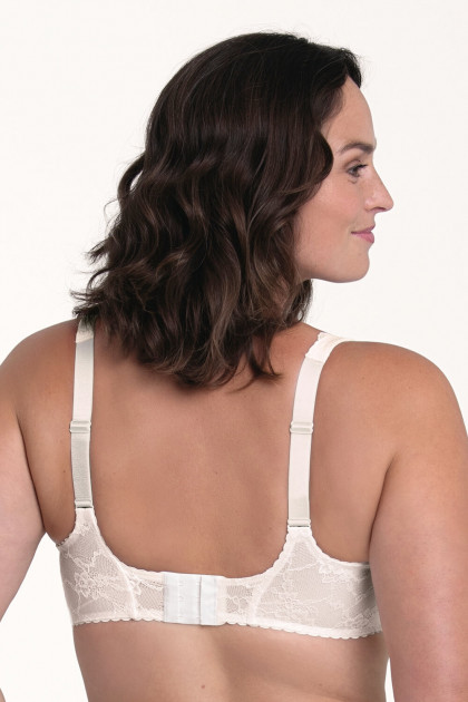 Plus size σουτιέν με μπανέλες και ελαστική δαντέλα. Στηρίζει τέλεια το μεγάλο στήθος