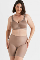 Cool sensation laser-cut panty with long legs