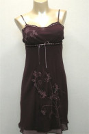 Nightgown with adjustable straps and silk embroidery