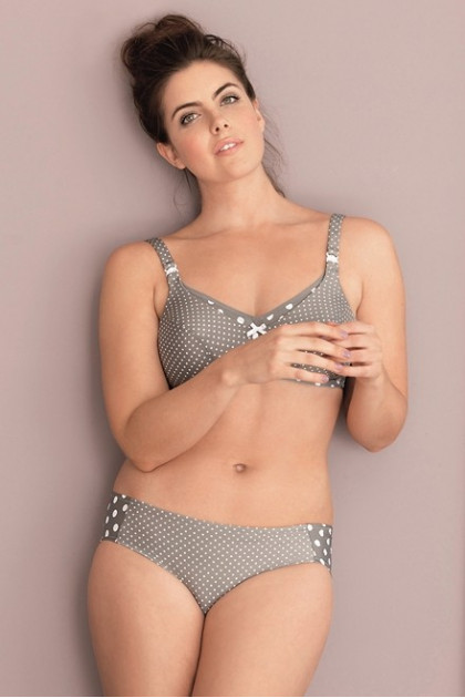 Polka dot slip made of soft microfiber.  Does not press the thighs.