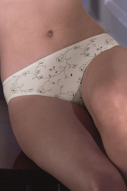Slip with floral discreet pattern