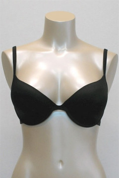 Underwired bra ideal for clothes with a deep décolleté