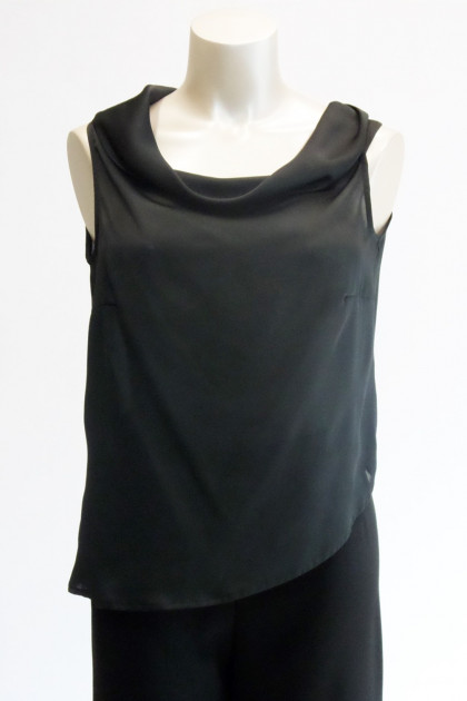 ΜΠΛΟΥΖΑ αμάνικη (ΤΟΠ) γυριστός γιακάς