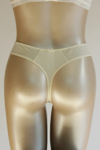 Elegant thong with embroidery on the front