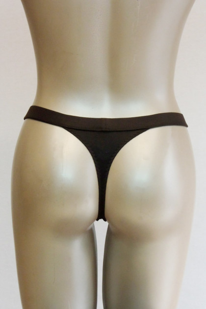 Elegant thong with lace on the front