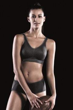 Medium support non-wired sports bra with a delicate cell-like graphic print