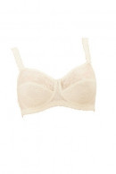 Lightweight non-wired bra with high quality lace and tulle