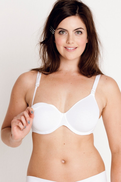 Comfortable nursing bra with soft underwire. With pre-formed seamless cups.