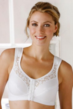 Cotton rich lace non-wired, front-closure bra