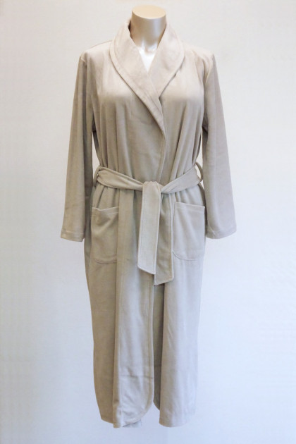 Long velvet robe