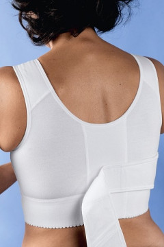 Functional, stable, postoperative bra with Post-op belt