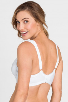 Cotton Delight underwired bra with broderie anglaise