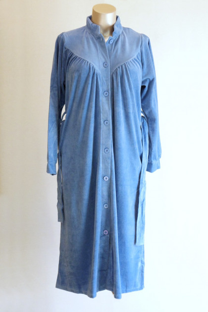 Long velvet robe