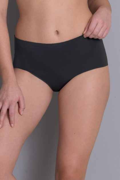 Ψηλόμεσο σλιπ χωρίς ραφές. Από ελαστικό ύφασμα. Δεν διαγράφει