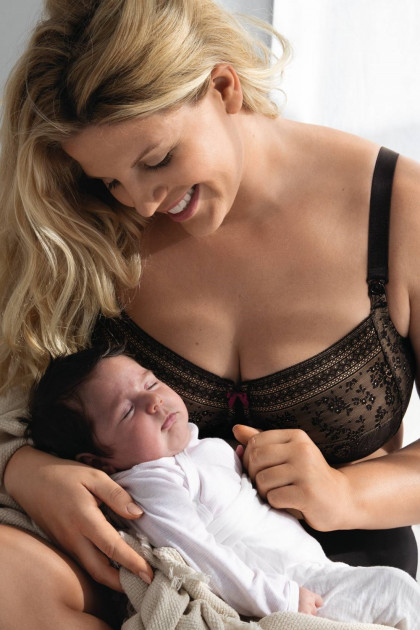 Breastfeeding bra with lace. Perfect hold. Up to J cup.